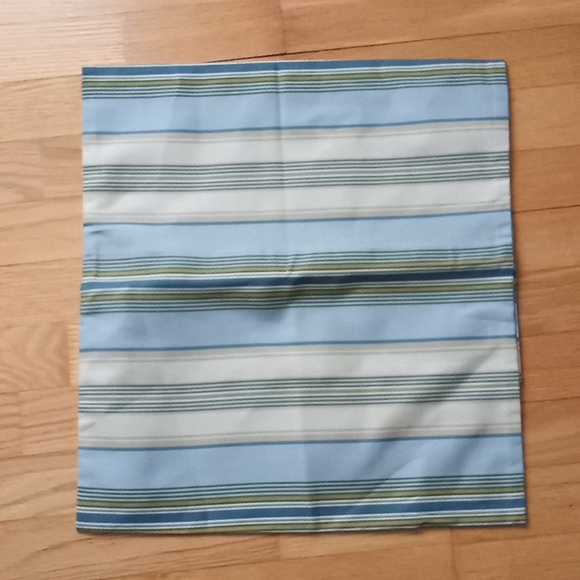 Set of 4 hand crafted decorative pillow covers NWOT - Picture 4 of 5